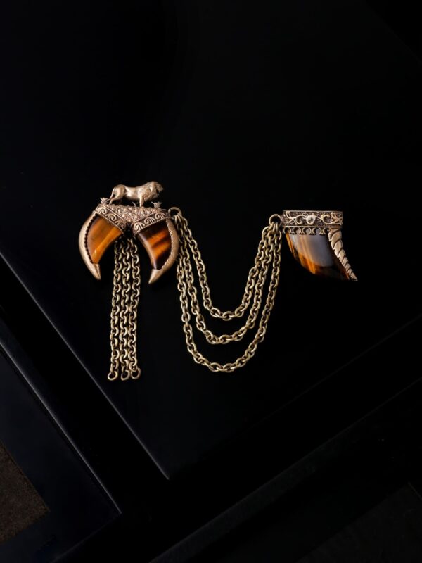 The Hunter Lion brooch