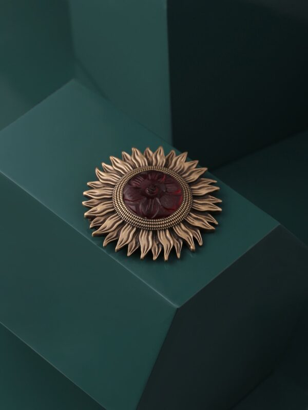 The Bloomed Sunflower Brooch