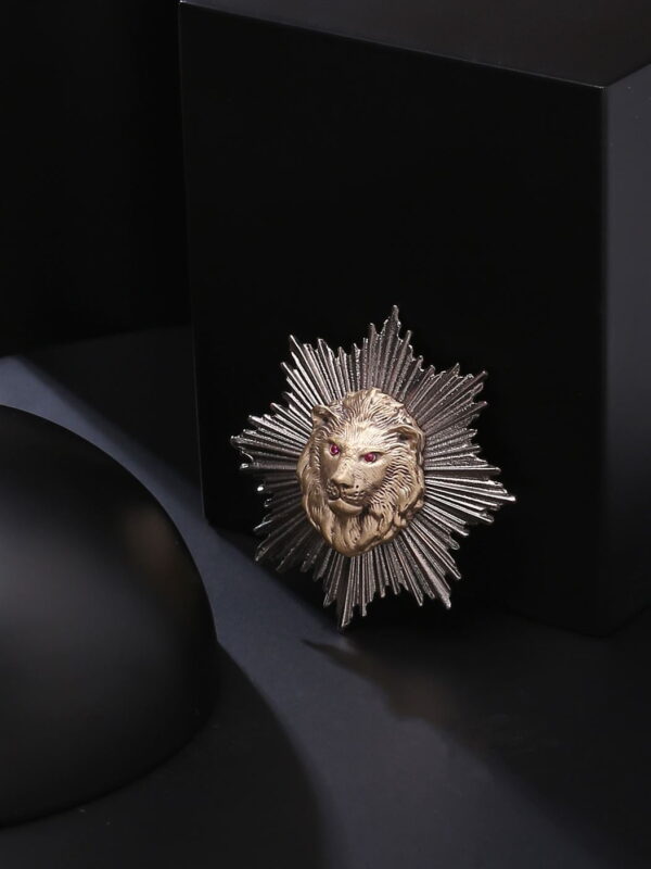 Royal Leader Brooch