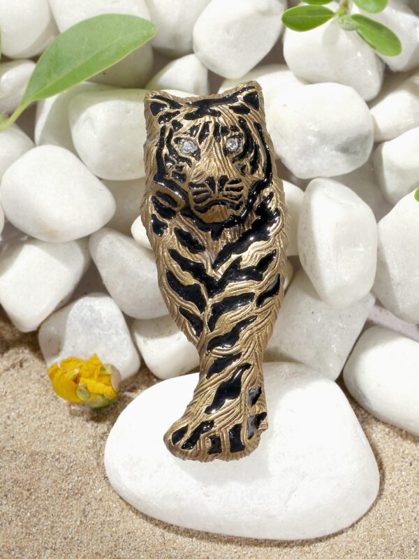 Royal bengal tiger brooch