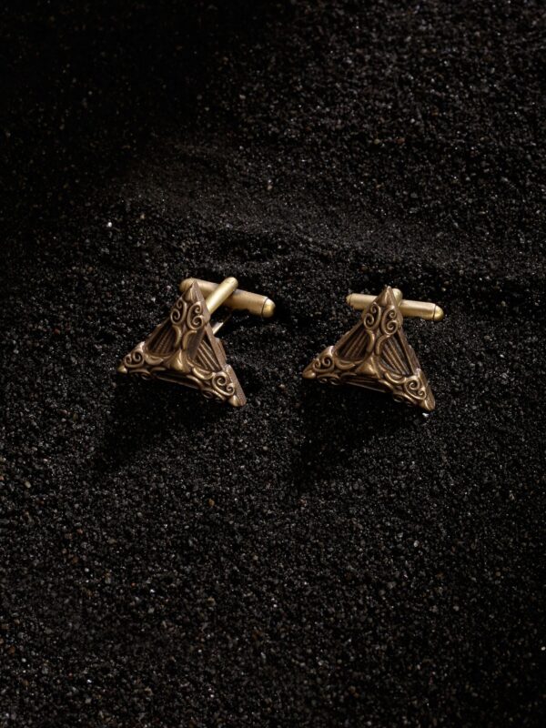 The Sui Generis Cufflink