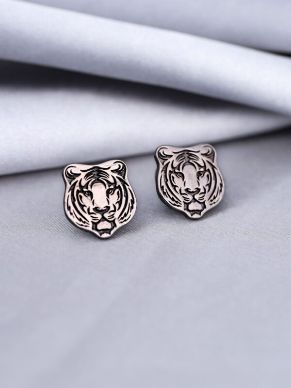 Fiery Tiger Collar Tips