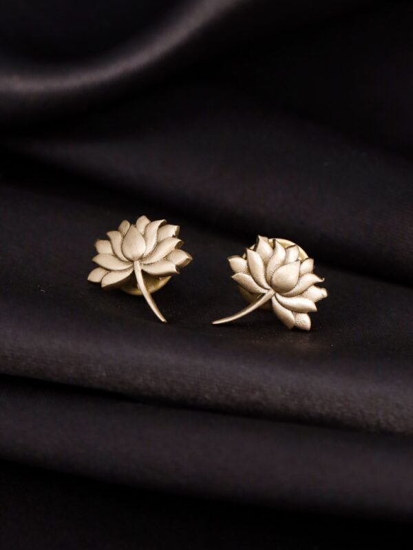 Divine Lotus Collar Tips