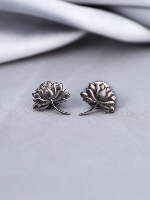 Divine Lotus Collar Tips