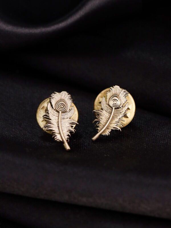 Peacock Grace Collar Tips