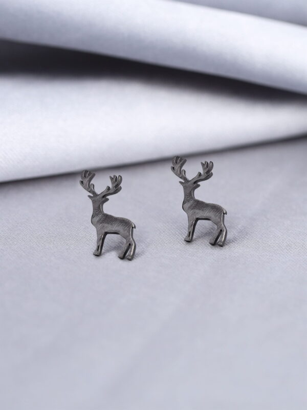 Daring Deer Collar Tips