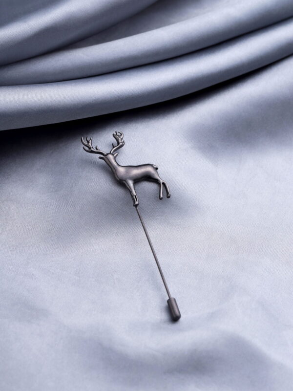 Daring Deer Lapel Pin