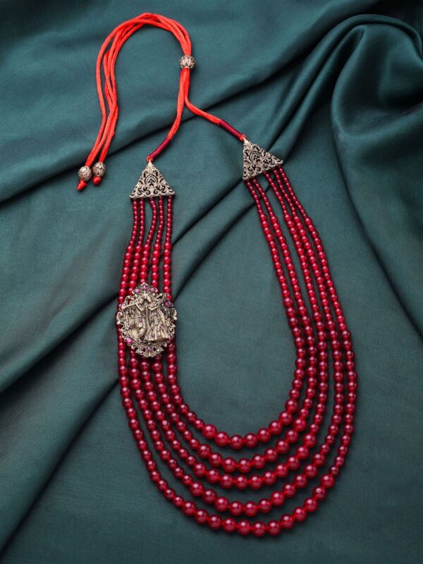 Maroon Might Mala