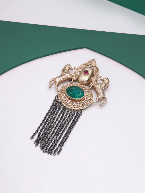 Sawaar-e-Noor Brooch