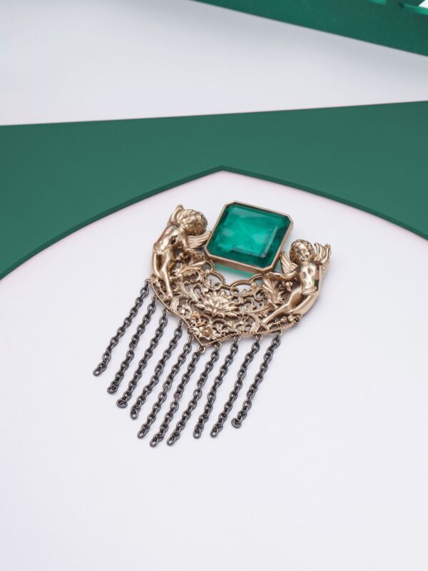 Jadui Naginey Brooch