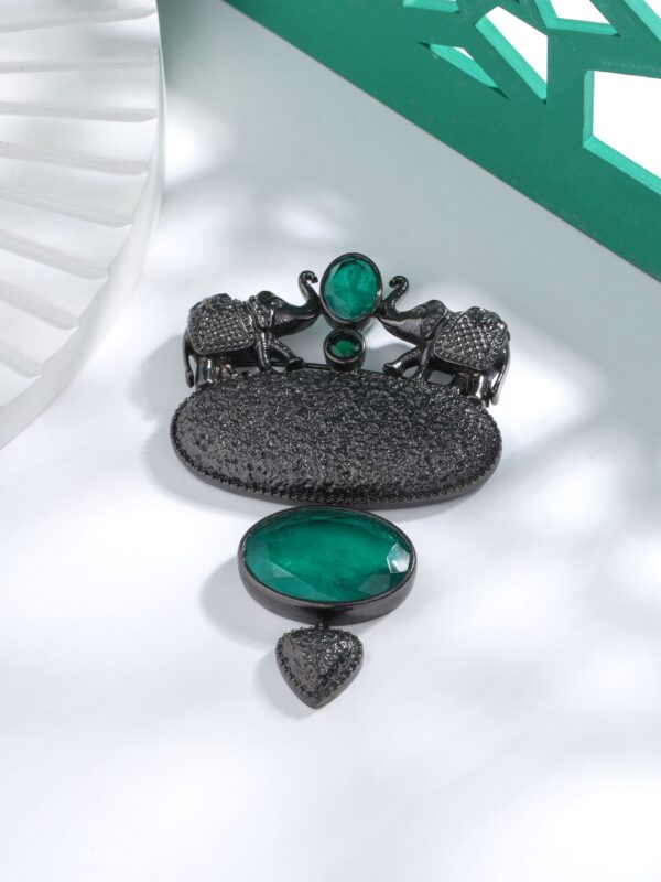 Shaan-e-Jungle Brooch