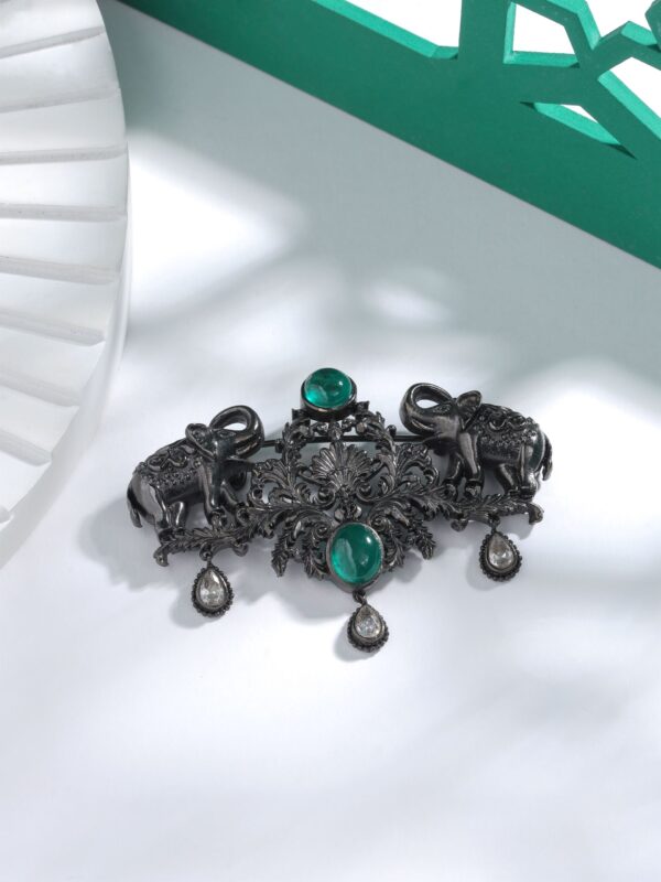 Shaahi Haathi Brooch