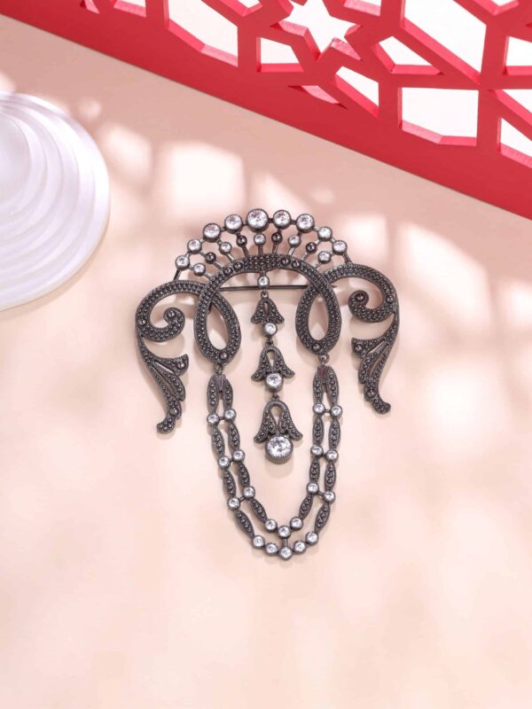 Victorian Tales Brooch