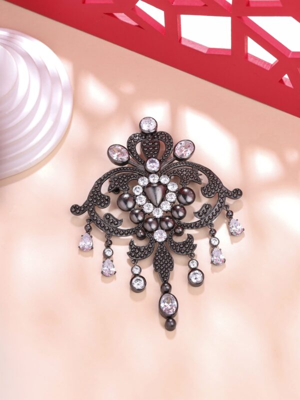 Victorian Vogue Brooch