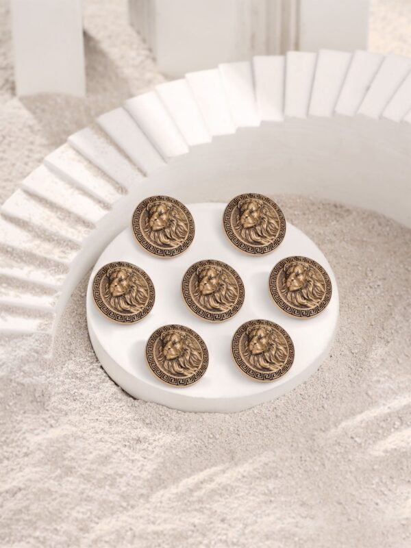 Superb Simba Buttons