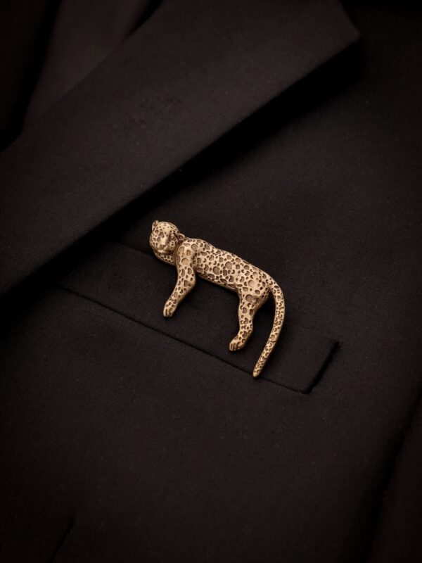 Savanna Sentinel Brooch